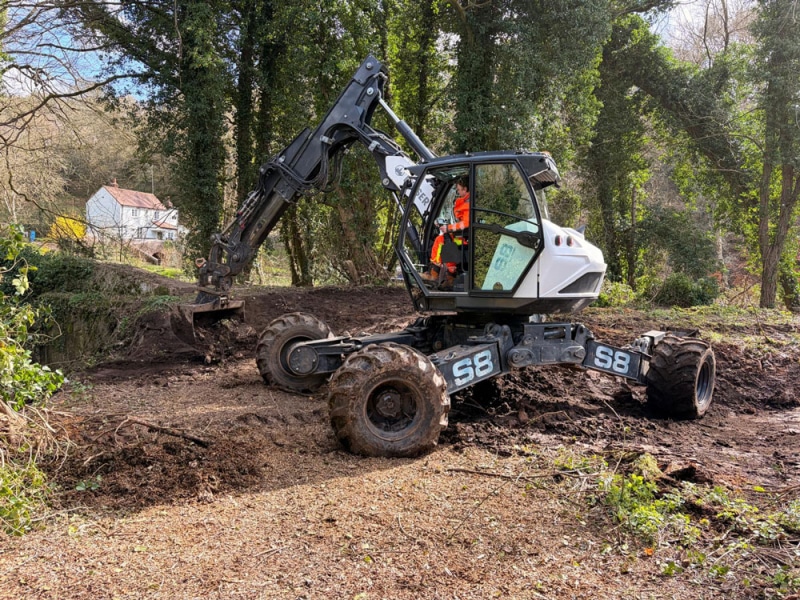 kinver, water, main, excavation, doocey, group