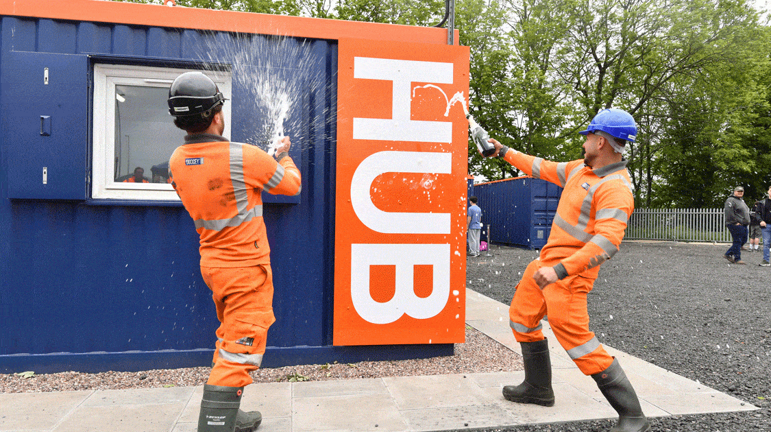 Apprentices-opening-hub